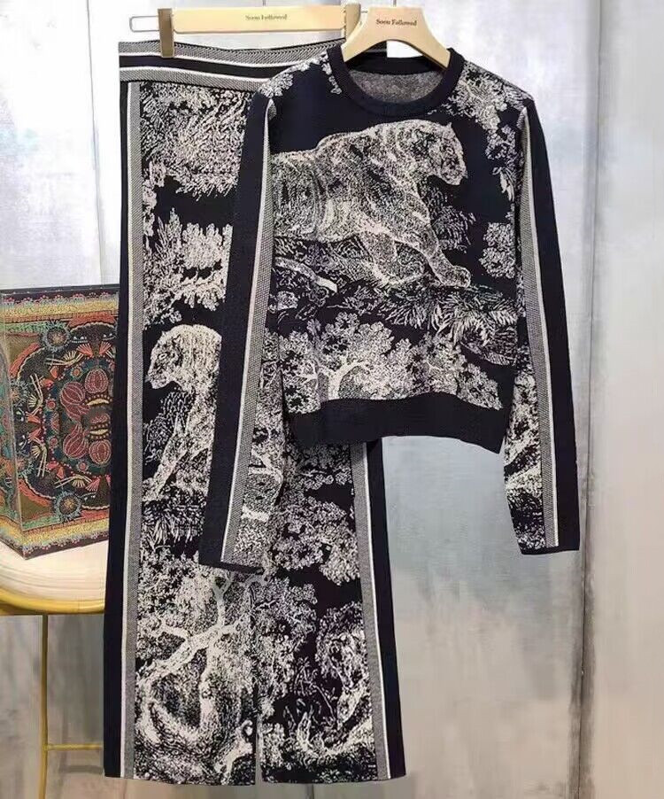 Damenbekleidung Modischer Anzug mit hoher Taille, bedruckter Hose mit weitem Bein, gerade geschnittene, schmale Hose, zweiteiliges Set, Tiger-Jacquard-Strickpullover_voghion.com