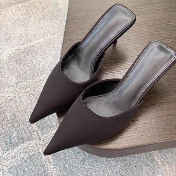 Plus-Size Flats 2026 Spring New French-Style Satin Stiletto Heels, High-Appearance Pointed-Toe Slip-On High-Heeled Mules Plus-Size Flats 2026 Spring New French-Style Satin Stiletto Heels, High-Appearance Pointed-Toe Slip-On High-Heeled Mules