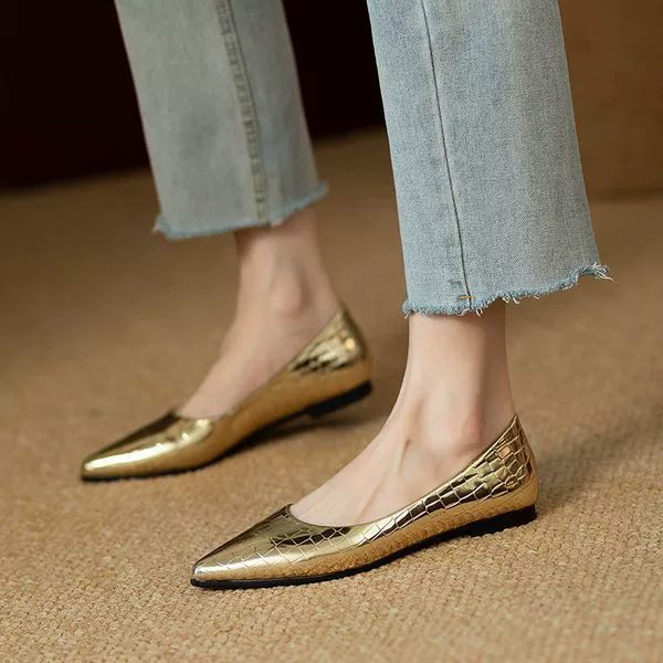 2023 новые женские туфли с острым носком, одиночные туфли на плоской подошве с закрытым ртом, обувь без шнуровки на низком каблуке, мягкий кибер-популярный весенне-осенний стиль