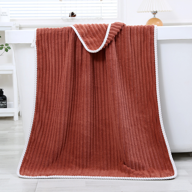 キャンデーの綿毛のバスタオルは厚くて、家庭用のお風呂の大きいタオルのバスタオルは肌に水を吸収します。|undefined