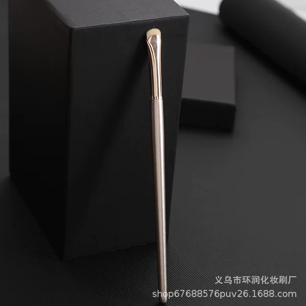Pattern autumn porcelain F 196 198 single-head sickle lying silkworm eyeliner brush eyelid down to portable single-head brush details