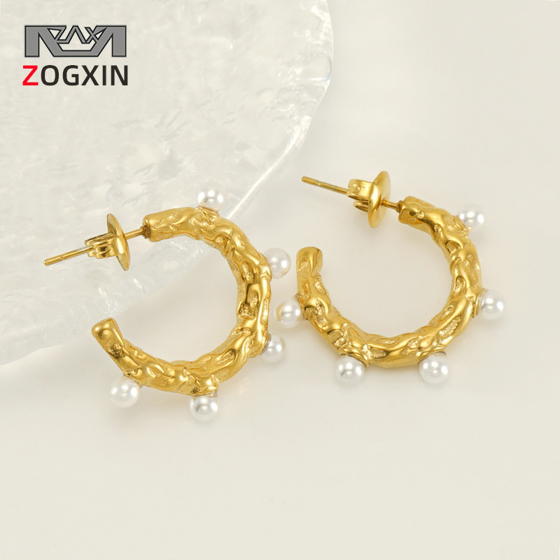 Cruz-frontera francesa moda nicho temperamento imitación perla pendientes niñas versátiles de lujo Pendientes chapados en oro pendientes de acero de titanio