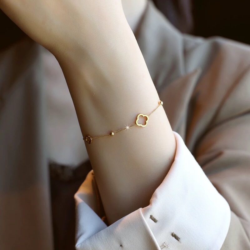 S925 Sterling Silver Plated 14K Gold Hollow-out Four-leaf Clover Bracelet Women's 2025 New Niche High-end Light Luxury Jewelry