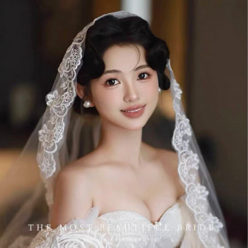 Veil French Retro Lace Trim New Spring Bridal Gown Wedding Dress with Trailing Tail Pure White Wedding Veil