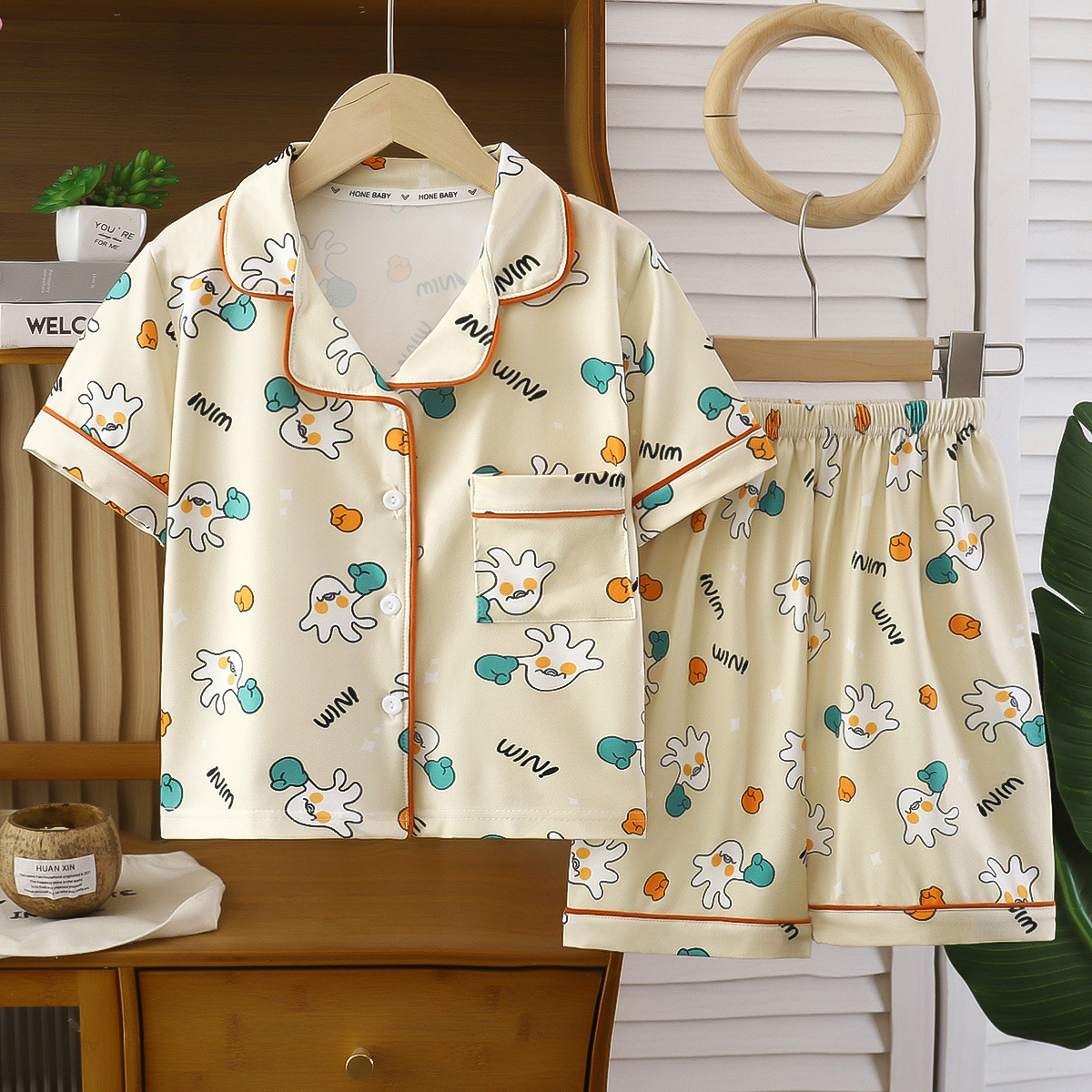 nns - pijama con solapa de mano amarilla