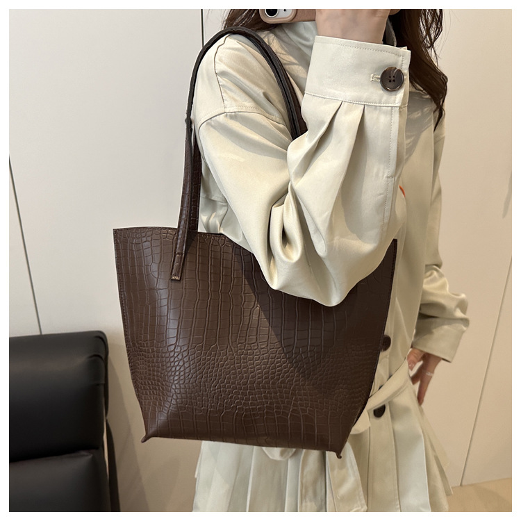 Borsa a secchiello donna con motivo coccodrillo borsa spalla_voghion.com