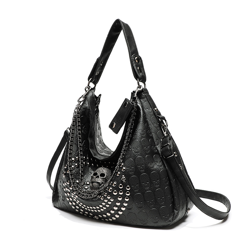 Borsa tote donna punk con borchie e teschio a spalla o tracolla_voghion.com