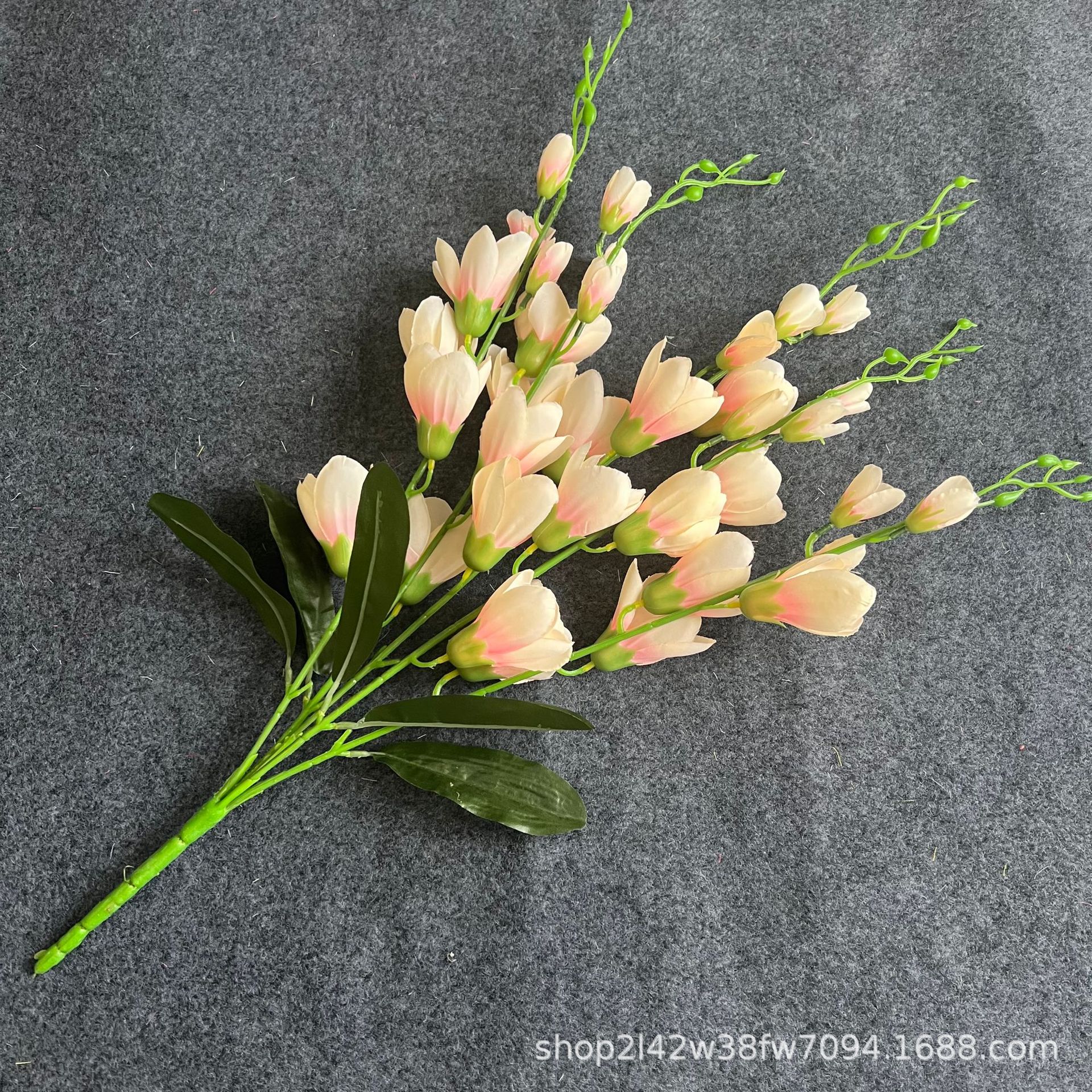 Nuevo ramo de magnolia de cinco ramas de estilo europeo, flores artificiales de seda para salones de boda y decoración del hogar, flores artificiales, flores falsas, hortensias