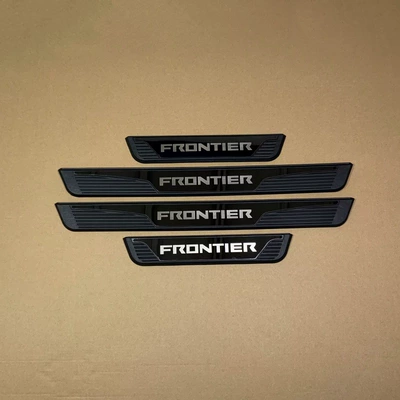 trim decorative modification, Dekorativ pedal başlıqları - frontier-exterior-door-sill-strip-black-on-black