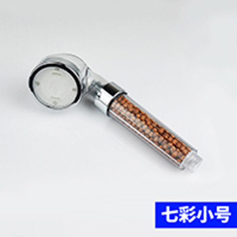 Красочная душевая труба медленно мигает