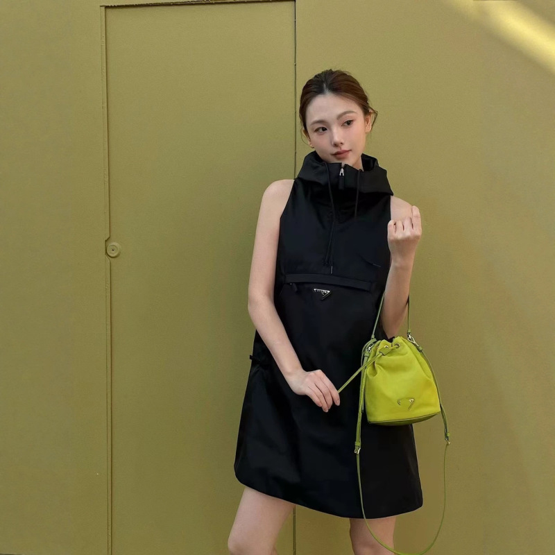 Nanyou Prada High-End Version Sleeveless Dress for Women, Sleeveless Hooded Loose Dress Nanyou Prada High-End Version Sleeveless Dress for Women, Sleeveless Hooded Loose Dress