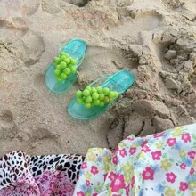 一串葡萄高颜值仿真水果夹趾凉拖平底沙滩甜美外出海边夹趾凉拖