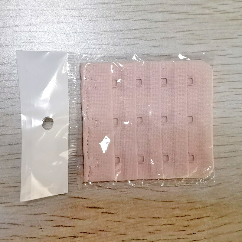 Cuatro filas y tres botones