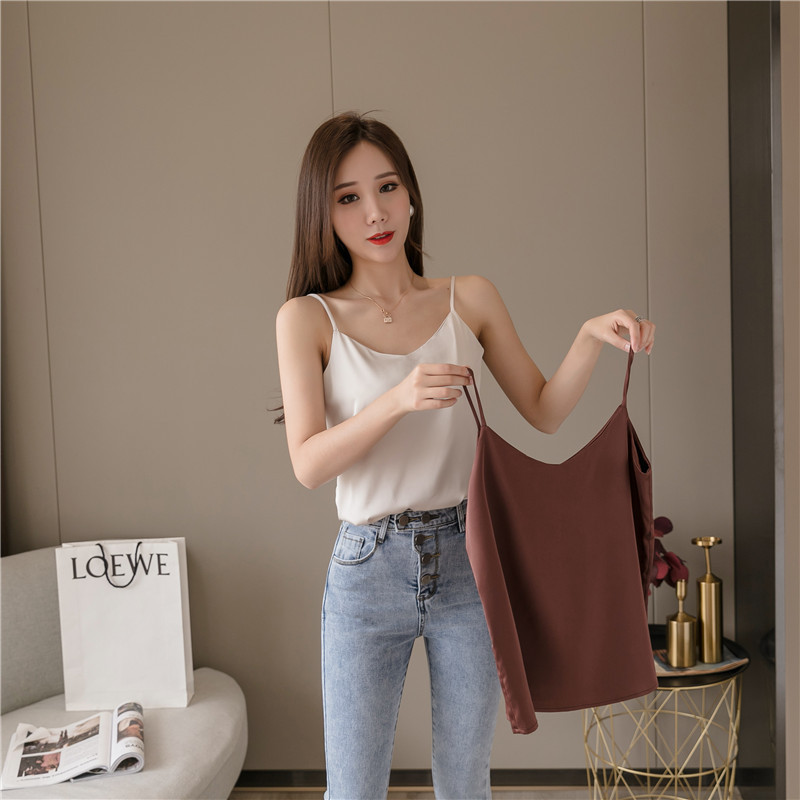 Korean-Style Women's V-Neck Satin Silk Camisole, Solid Color Sleeveless Undershirt, Sexy Cross-Border Product Korean-Style Women's V-Neck Satin Silk Camisole, Solid Color Sleeveless Undershirt, Sexy Cross-Border Product