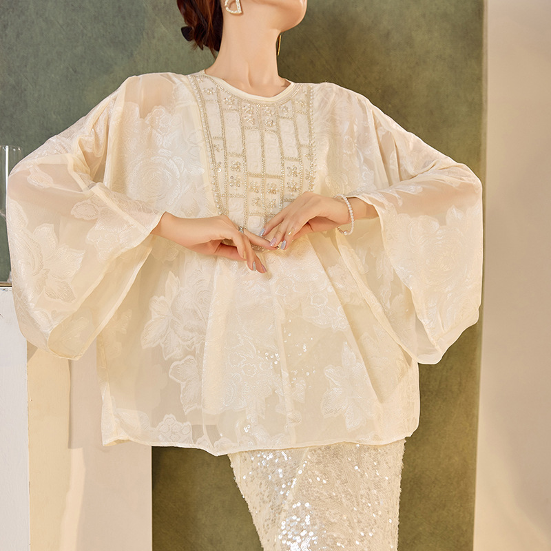 New Chinese-Style High-End Design Sequin Embroidered Shirt 2026 Autumn New National Style Light Luxury Top for Women M5159