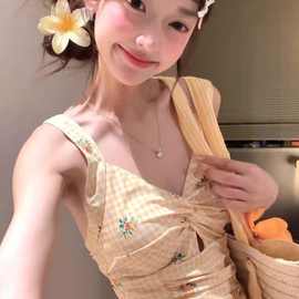 泰国复古格子碎花中长裙法式吊带裙连体泳衣女保守学生小胸平角裤