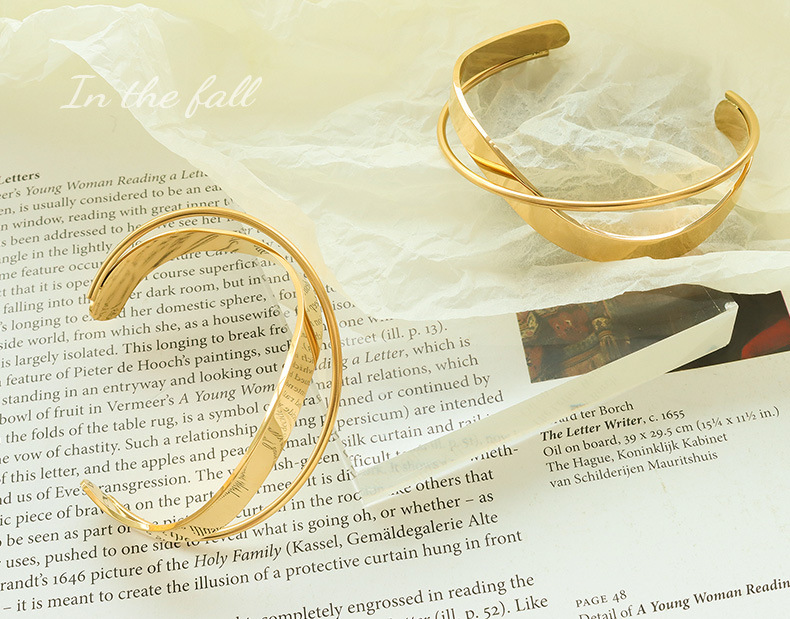 Simple Style Solid Color Titanium Steel Bangle Plating Stainless Steel Bracelets