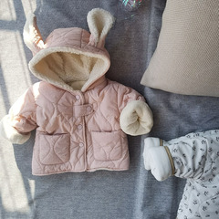 Korean version of baby girl's velvet cotton coat for winter, thickened bunny ears hooded cartoon warm and trendy cardigan cotton coat