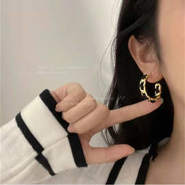 小香风耳环小众设计感高级网红2022年新款潮精致耳饰耳圈气质