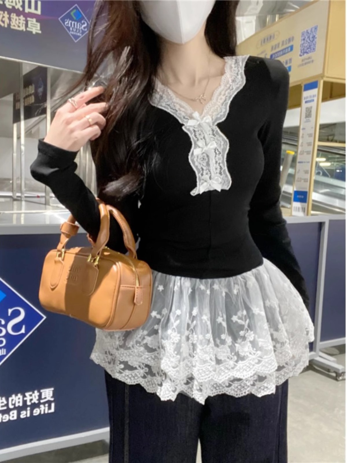 甜美蝴蝶結蕾絲拼接V領長袖T恤女春秋季新款設計感正肩上衣體恤潮