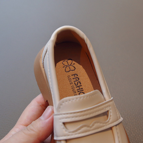 Girls' shoes loafers  new spring and autumn single shoes British style baby black children's princess small leather shoes