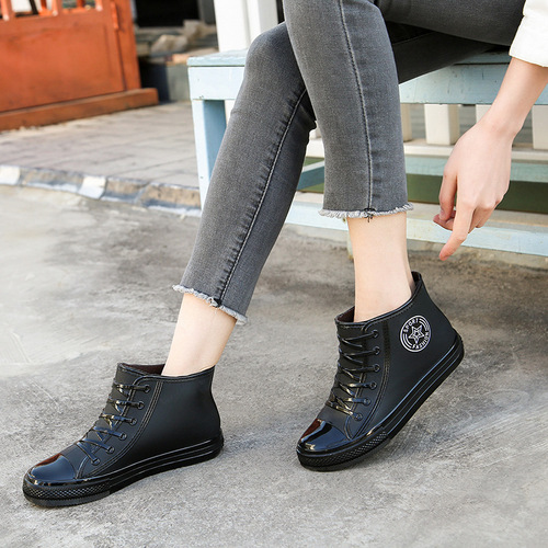 Korean version of trendy star low-top water shoes, women's working kitchen velvet short-tube fashionable rain boots for women