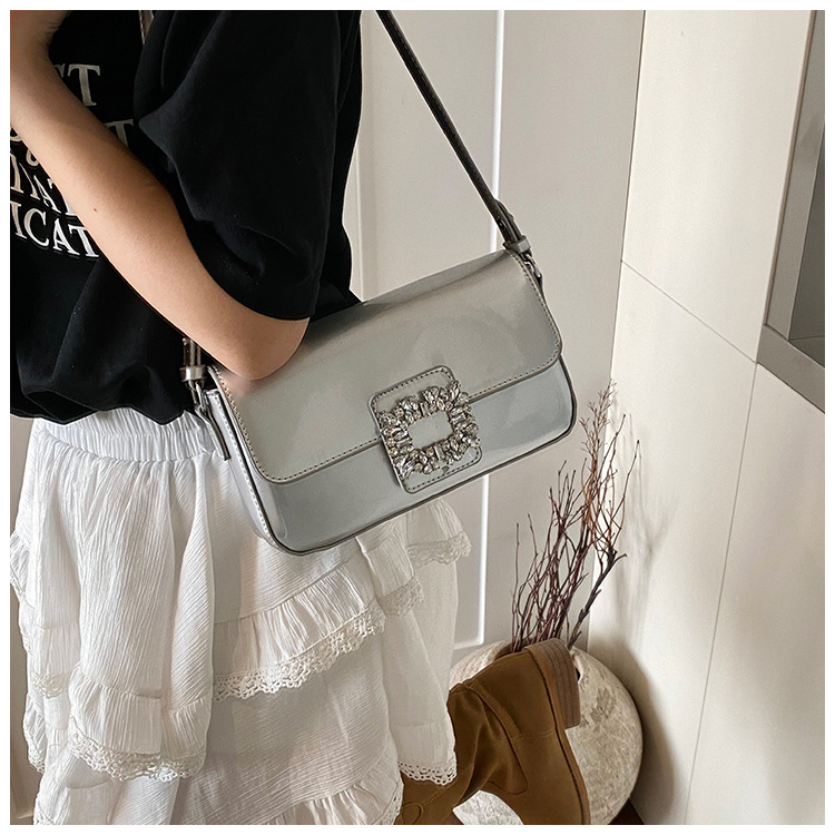 Korean style trendy underarm bag 2025 summer new women's bag, stylish diamond-encrusted single-shoulder bag, patent leather shiny crossbody bag undefined