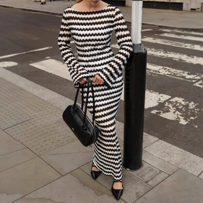 2025 Cross-Border European and American Women's Fashion Sexy Strapless Knitted Dress Round Neck Slit Dress Slim Fit One-Shoulder Autumn and Winter Dress 2025 Cross-Border European and American Women's Fashion Sexy Strapless Knitted Dress Round Neck Slit Dress Slim Fit One-Shoulder Autumn and Winter Dress