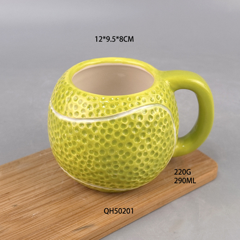 Taza de cerámica de fútbol deportivo creativo Taza de gran capacidad en relieve Taza de agua temática de regalo Taza para beber de oficina