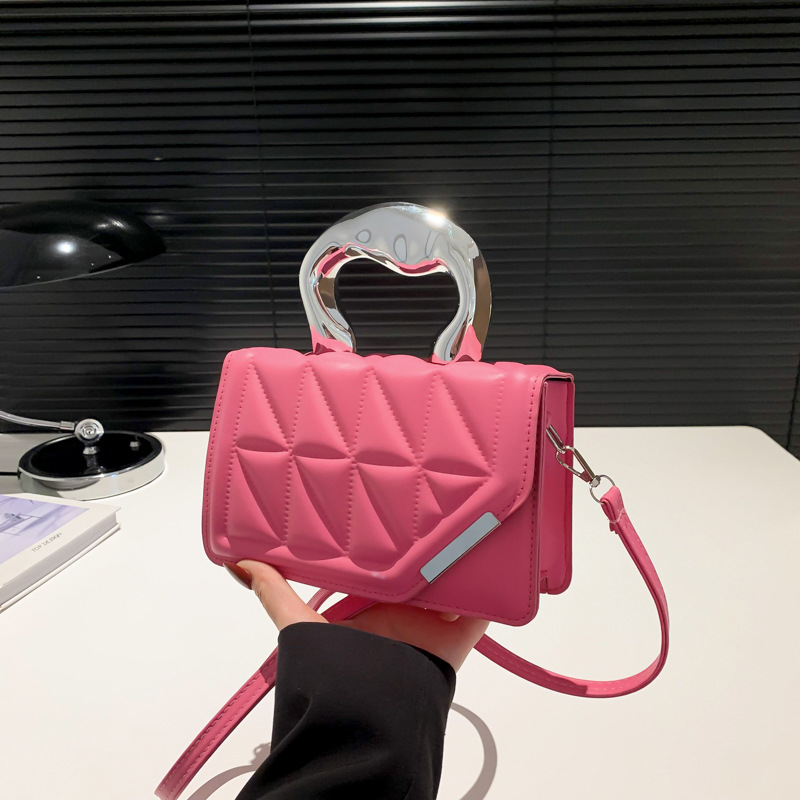 Bolso de textura de diamante para mujeres 2024 nuevo pequeño bolso de mano duro fresco, bolso cuadrado de moda de color sólido de un solo hombro.