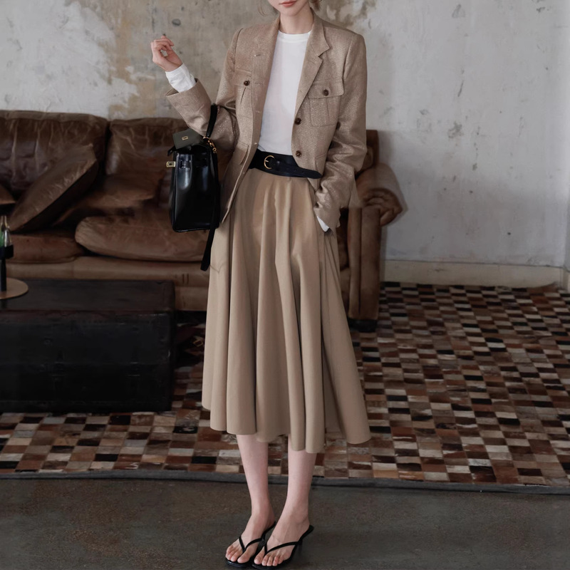 Pre-Sale Early Spring New Style Light Brown Simple and Elegant Waist-Cinching Clean-Cut Linen Blazer for Women Pre-Sale Early Spring New Style Light Brown Simple and Elegant Waist-Cinching Clean-Cut Linen Blazer for Women