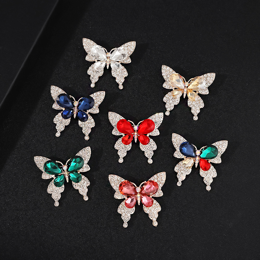 Creative exquisite dragonfly butterfly gem brooch alloy anti-light corsage coat suit new Chinese accessories
