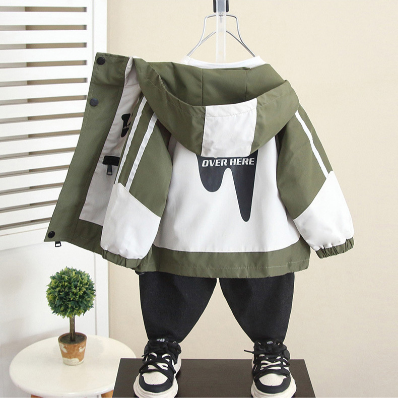 6235 Chaqueta para niños Estilo de primavera y otoño Chaqueta cortavientos con capucha para niños de estilo occidental 2024 Chaqueta nueva para niños