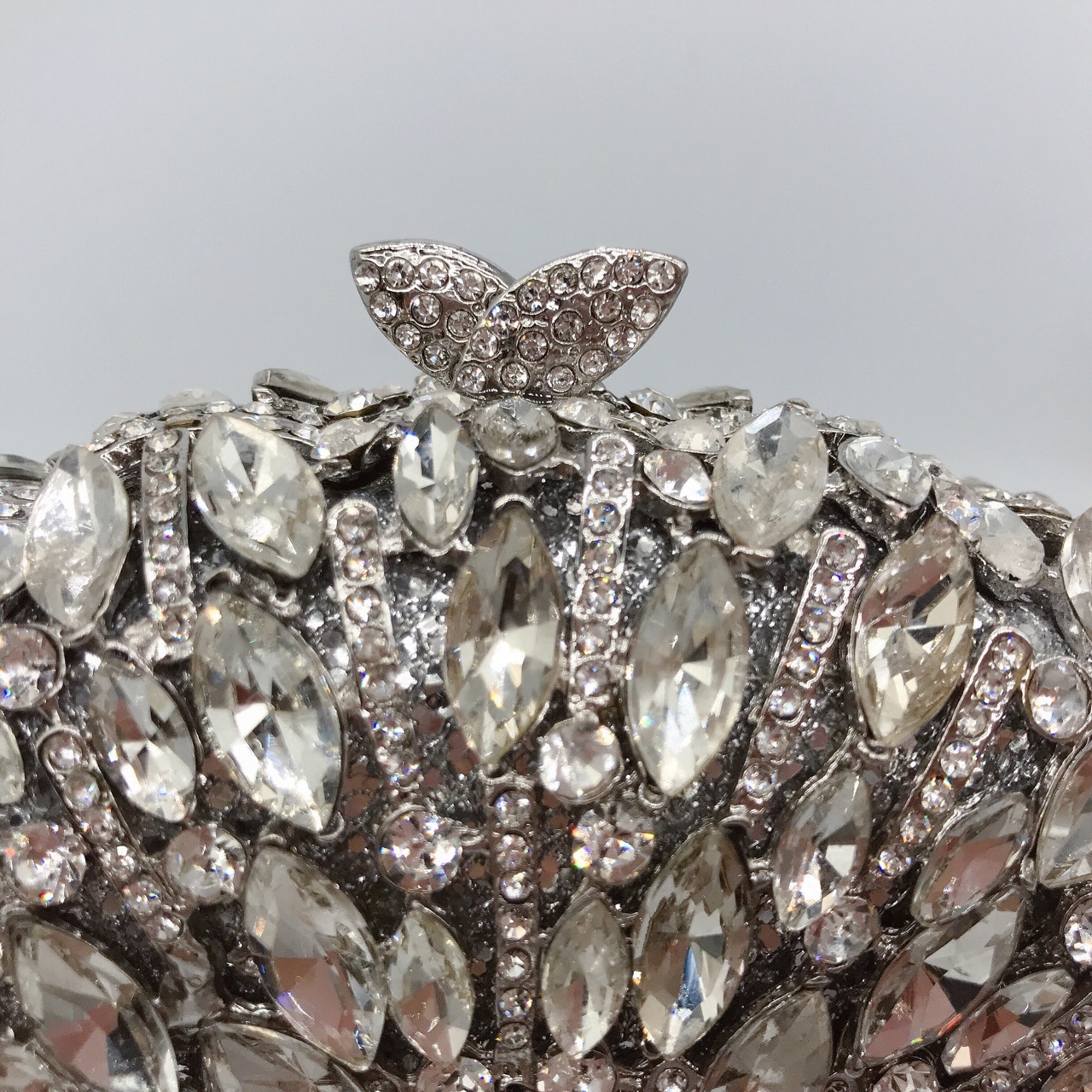 Ventas transfronterizas de metal de diamantes bolsas de cena, vestidos de banquete de damas, bolsas de moda de mano de diamantes