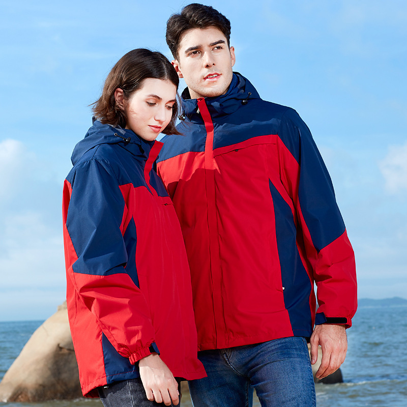 Spot wholesale outdoor two-piece assault jacket for men and women couples windproof jacket warm mountaineering clothes work uniform school uniform