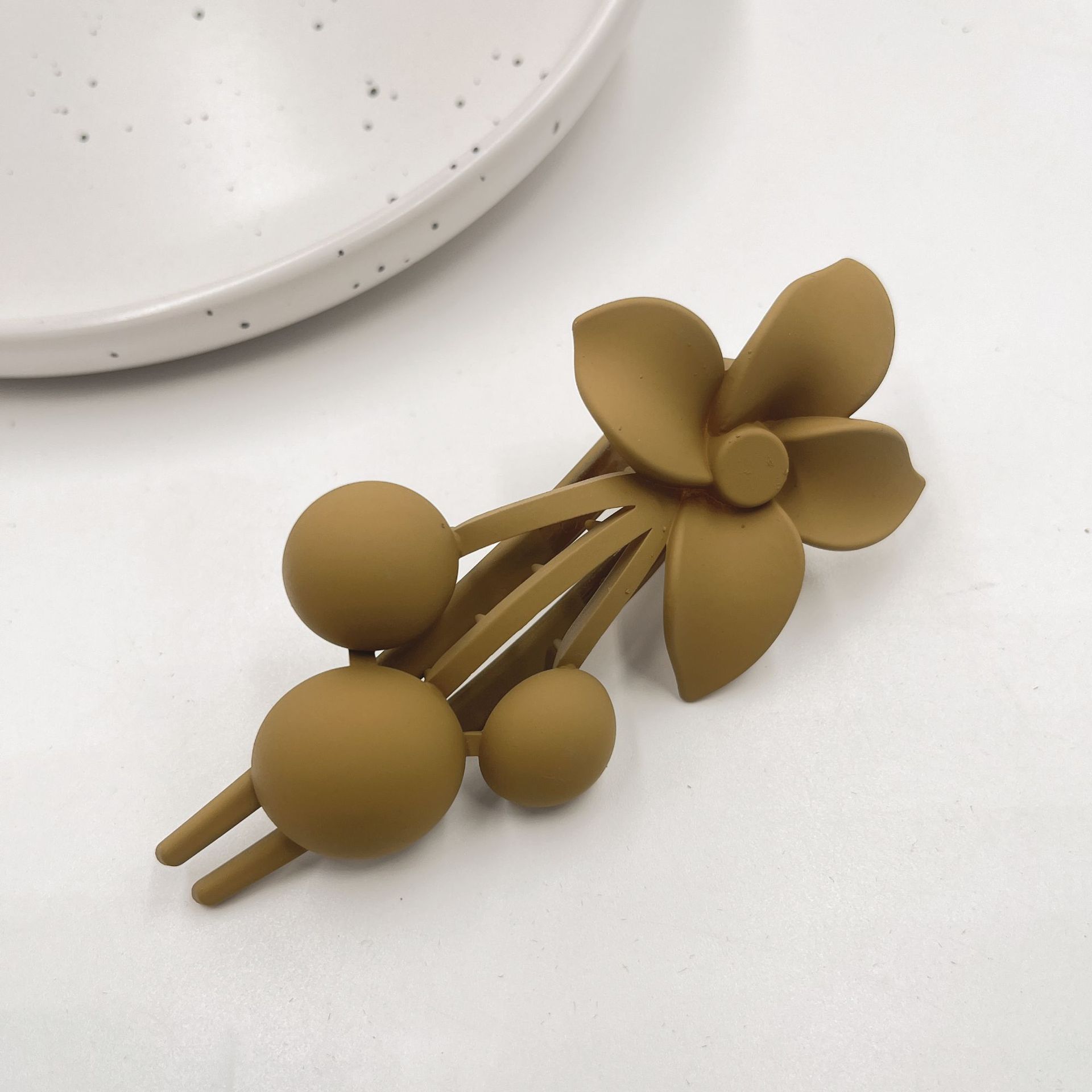 Accesorios para el cabello coreanos Clip de sensación premium de verano Clip de tiburón en la parte posterior de la cabeza