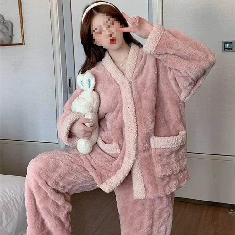 Осенние и зимние пижамы женские осенние и зимние коралловые бархатные 2022 новые толстые и теплые зимой сладкие можно носить на улице