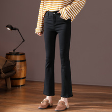 ��ɫ΢��ţ��ѝŮ����2025���¿���ӽq�@��С���Ӱ˾ŷ�����ѝ