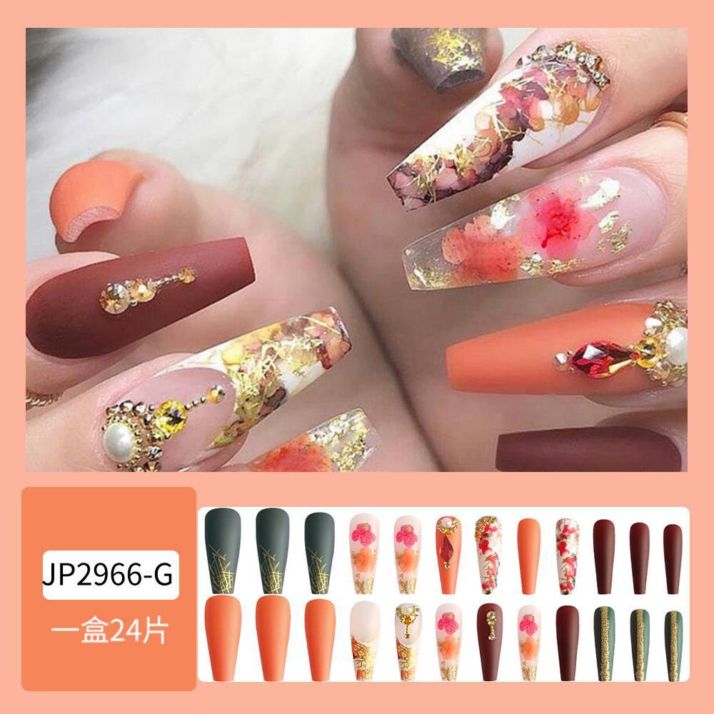 Ventas transfronterizas pintadas de perforación de uñas de lujo retrógrado desgaste de uñas de alta calidad 24 piezas parches de uñas terminados