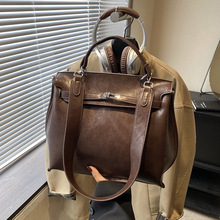 �羳Ů���͹�ͨ���K����ٴ�����P���2025�¿�μ�б�����ذ�