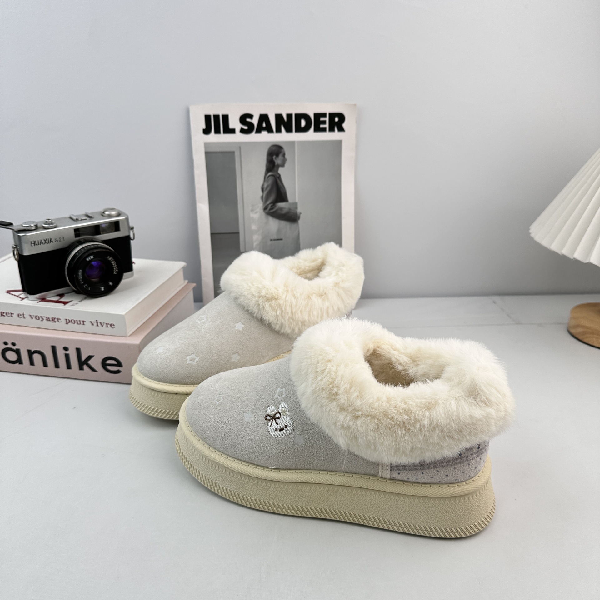 Zapatos de algodón de invierno para mujeres, zapatos de algodón de invierno, zapatos cálidos interiores, botas de nieve con un pie.