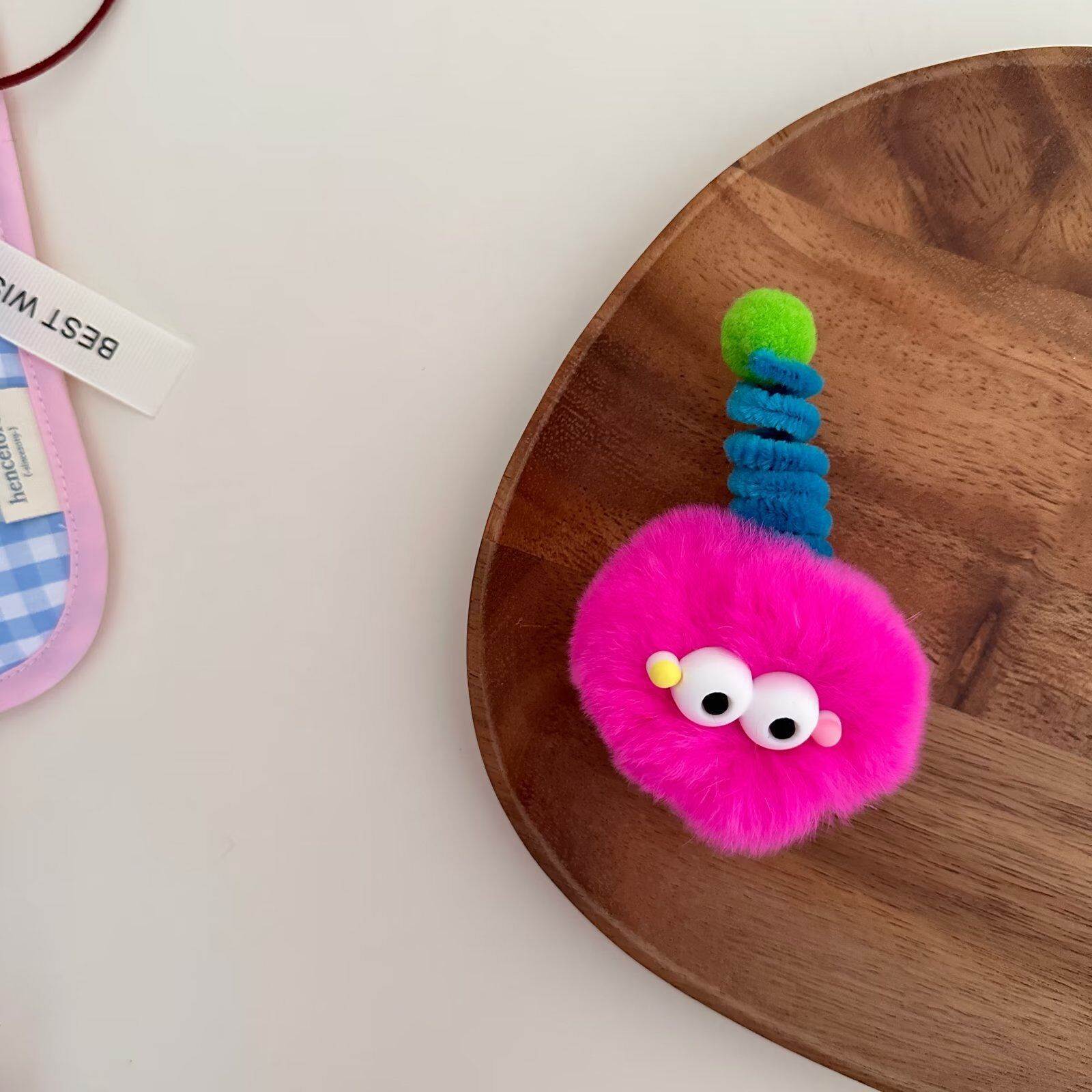 Bola de pelo pequeño monstruo torcido horquilla de palo nuevo lindo divertido suave lindo ojos grandes padre-hijo horquilla clip superior clip de pico de pato