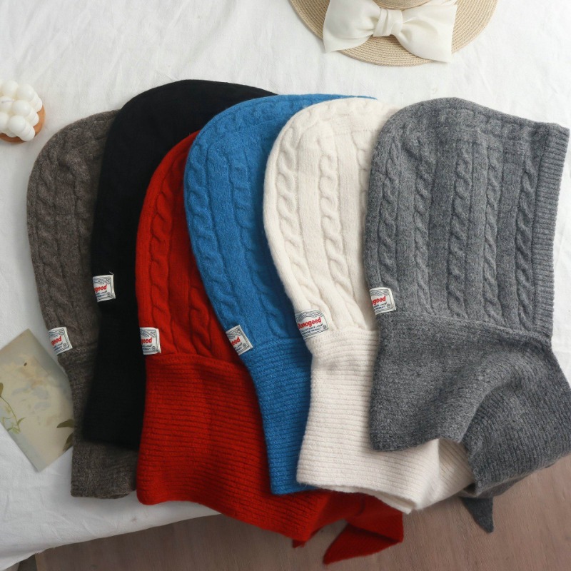 Red Balaclava Hat for Women, Winter Atmosphere, Versatile, Warm and Cold-Proof, Knitted Wool Hat and Scarf in One