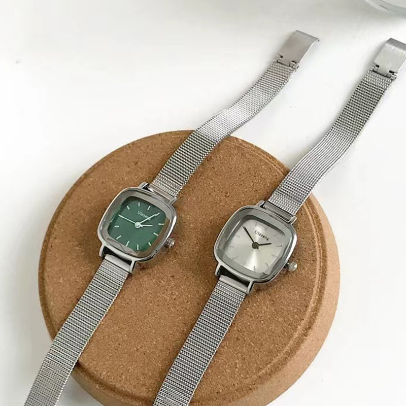 Simple Style Commute Solid Color Buckle Quartz Women's Watches display picture 7