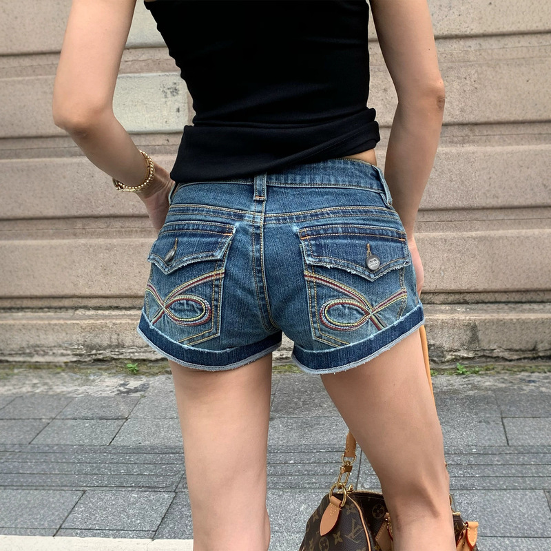 2026 Summer Retro Hot Girl Embroidered Versatile Slimming Low-Waist Denim Shorts for Women, Heavy Washed American Style Hot Pants for Women 2026 Summer Retro Hot Girl Embroidered Versatile Slimming Low-Waist Denim Shorts for Women, Heavy Washed American Style Hot Pants for Women