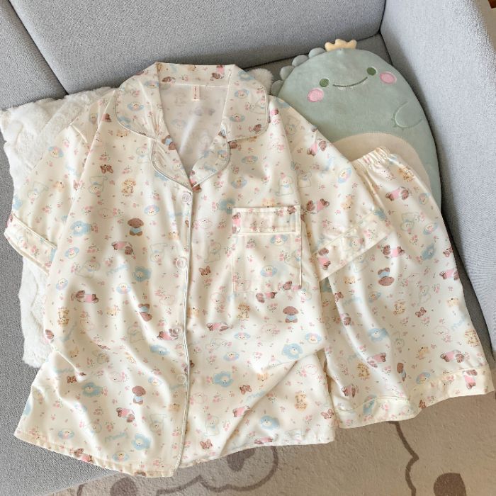 Venta al por mayor transfronteriza de nuevo estilo de seda de hielo elástico de cuatro lados pantalones cortos finos de manga corta traje de pijama mujer verano dulce dibujos animados servicio a domicilio