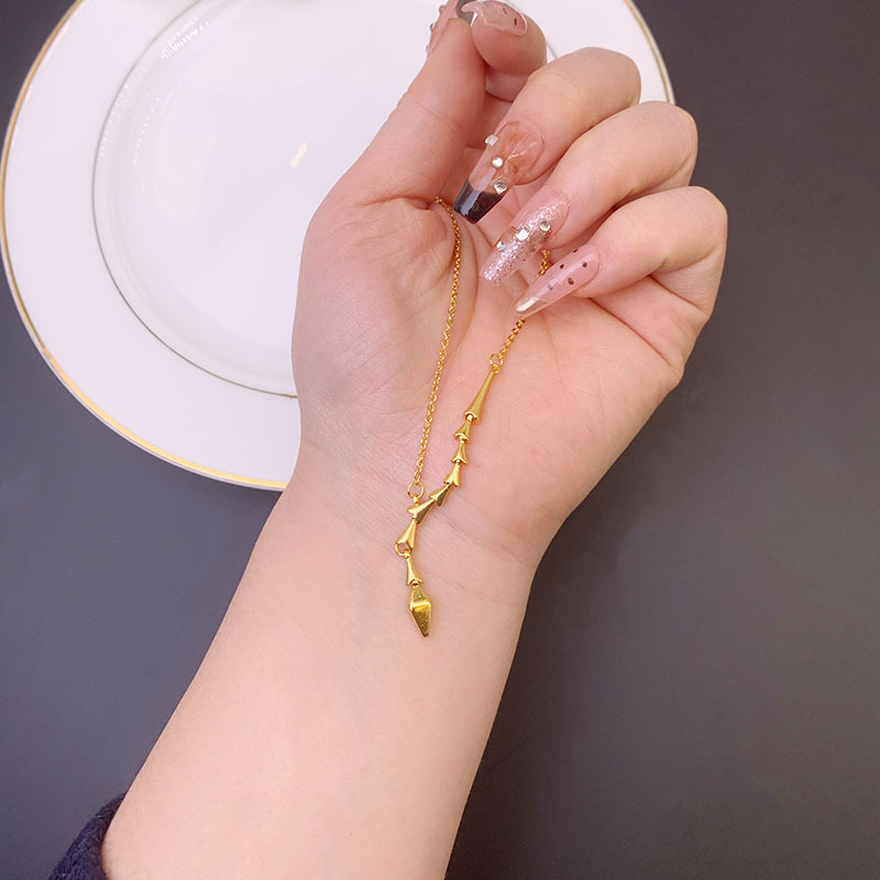 Collar de oro de arena transfronteriza de diseño de personalidad de la serpiente de arredores de arredores de arredores para mujeres lujosas joyas no desvanecidas