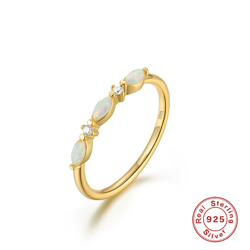 S925 plata de ley elegante lujoso geométrico anillo de compromiso de gemas de diamantes redondos anillos de anillo de pareja de venta caliente en Europa y América