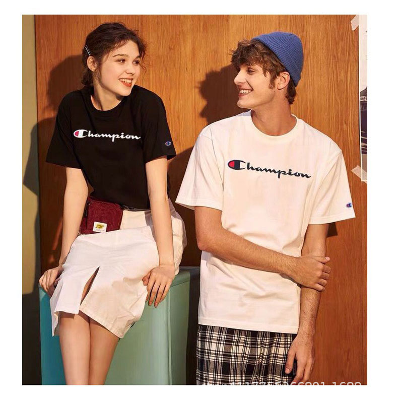 Three-Label Complete Set Champion T-Shirt 2026 Embroidered Logo Cursive Letter Short-Sleeve T-Shirt Unisex Loose Fit Couple's Trendy Style Three-Label Complete Set Champion T-Shirt 2026 Embroidered Logo Cursive Letter Short-Sleeve T-Shirt Unisex Loose Fit Couple's Trendy Style