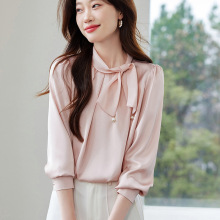 法式温柔领口蝴蝶结衬衫女2025春季新款复古缎面垂感职业通勤上衣